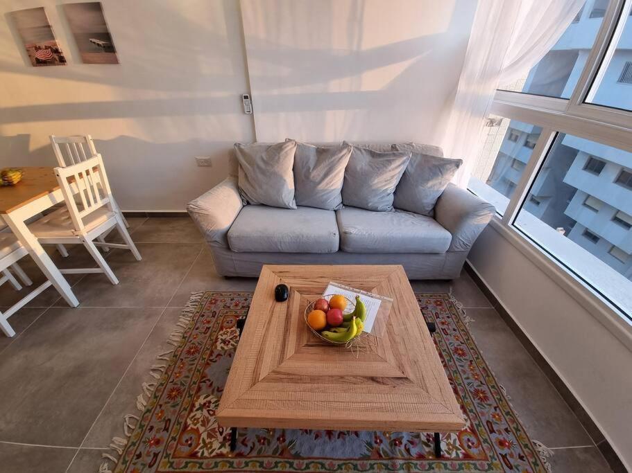 Beautiful 2-Bedroom Sea-View Apartment Νετάνια Εξωτερικό φωτογραφία